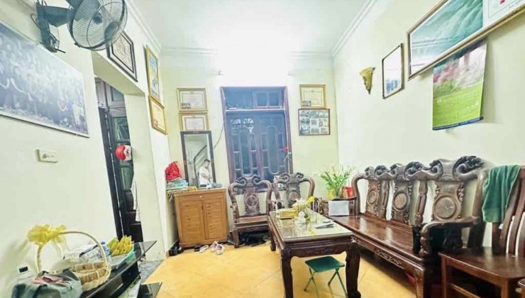 CHO THUÊ NHÀ NGUYÊN CĂN NGÕ THỊNH QUANG, 5 TẦNG, 50M2, 5 NGỦ, GIÁ 13.5 TRIỆU